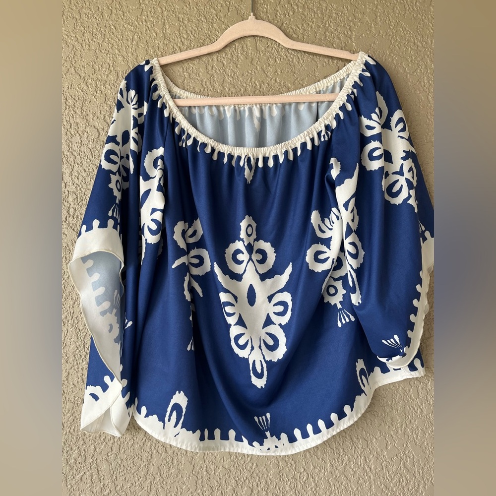 SHEIN Navy and White Floral Blouse - Picture 2 of 2